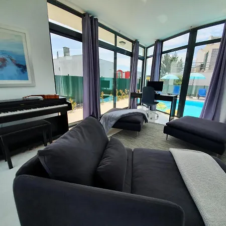Villa Modern With Private Pool Near Parque Da Arrabida, Palmela