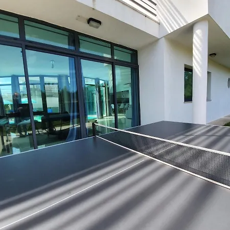 Modern With Private Pool Near Parque Da Arrabida, Palmela *