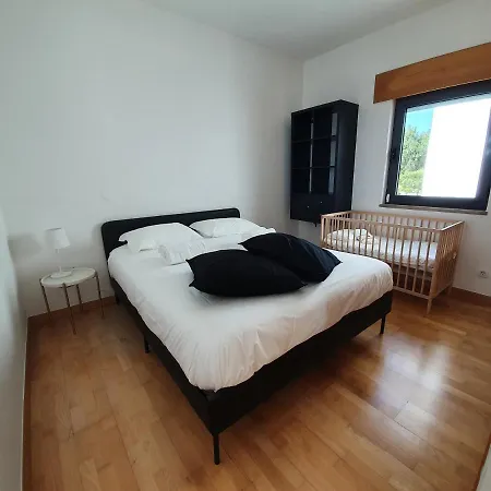 Modern With Private Pool Near Parque Da Arrabida, Palmela *