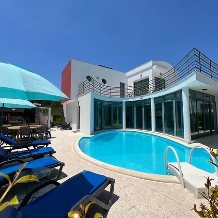 Modern With Private Pool Near Parque Da Arrabida, Palmela *
