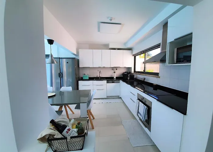 Palmela Setubal With A Private Pool Villa